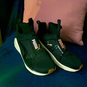 Puma Sneakers
